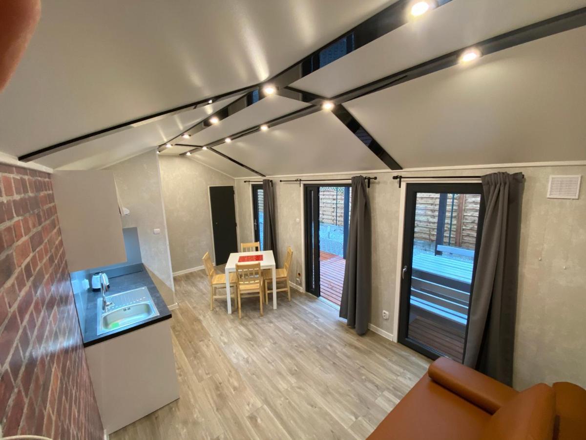 Domy Nad Morzem - Chata Pirata- Tiny House Dziwnów المظهر الخارجي الصورة